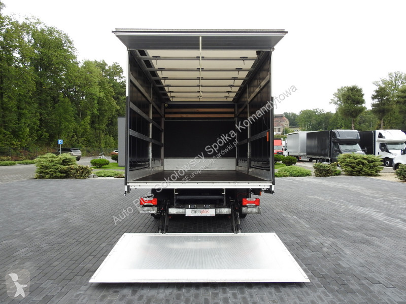 Furgoneta Iveco 70C18 DAILY