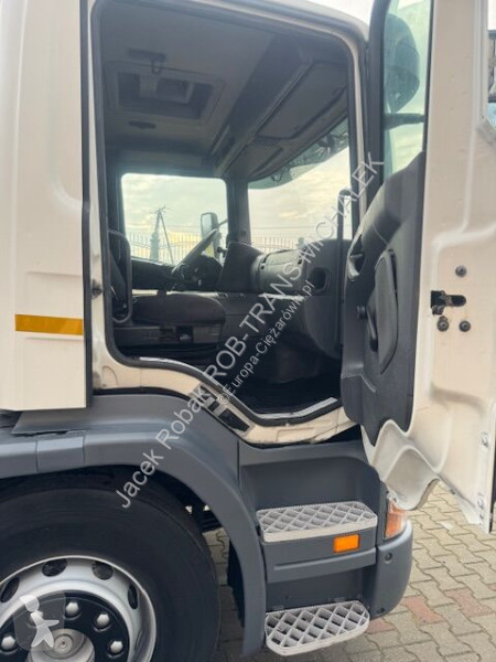 شاحنة Scania P 230