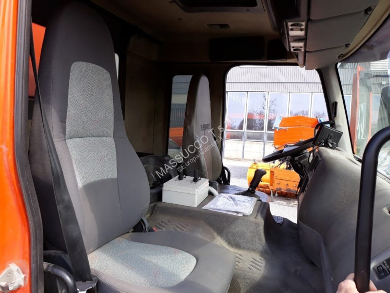 شاحنة Renault 370dci 4X4