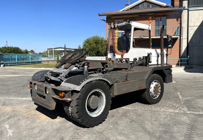 شاحنة Sisu TR150A/2600