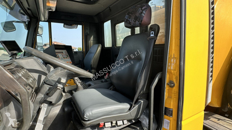 شاحنة Iveco - 190E 27 CURSOR