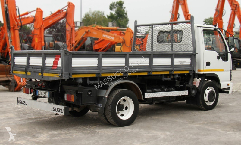 Грузовик Isuzu NQR175.75