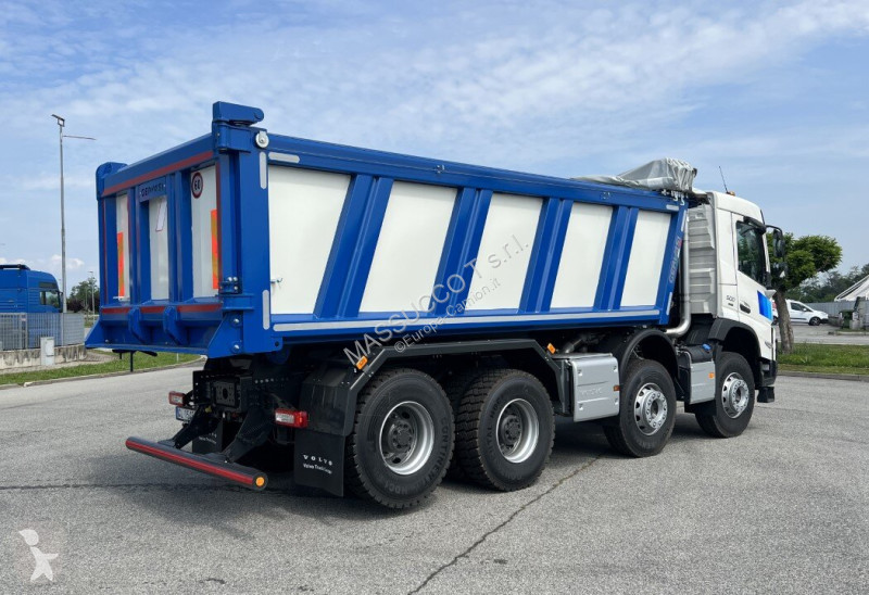 شاحنة Volvo FMX 500  8X4