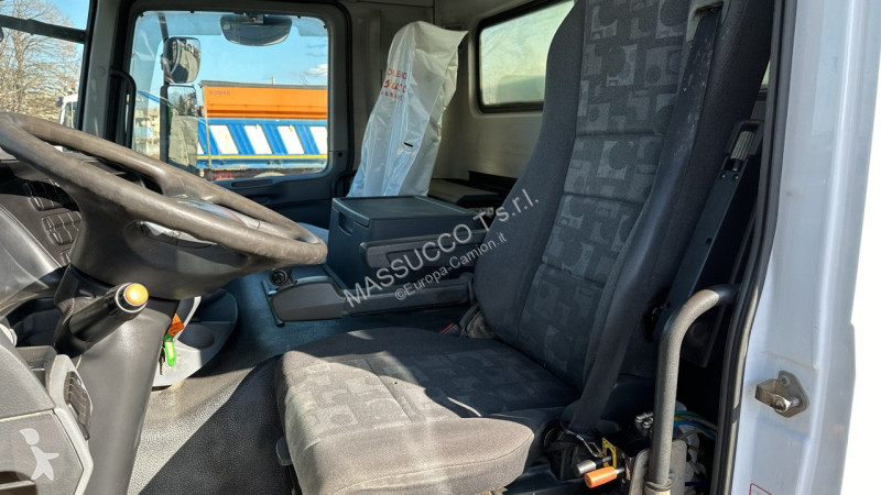 شاحنة Mercedes benz  4146 AKN 8X8