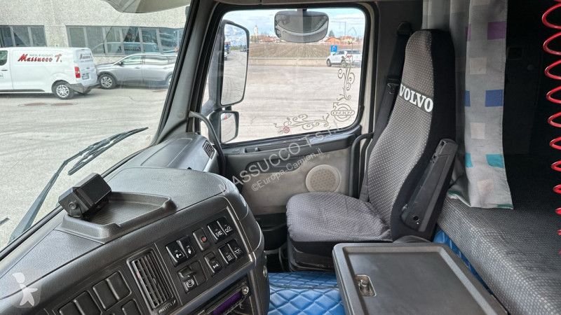 شاحنة Volvo FM 9 4x2