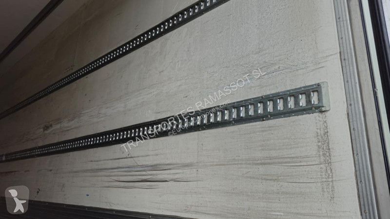 شاحنة Volvo 380  (LOCATION / RENT)