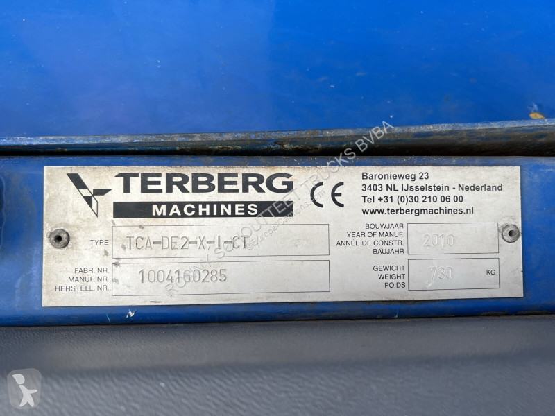 تجهيزات الآليات الثقيلة  M19X2C Müllaufbau mit...