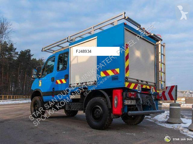 شاحنة Iveco DAILY 55S18DW 4x4 Doka
