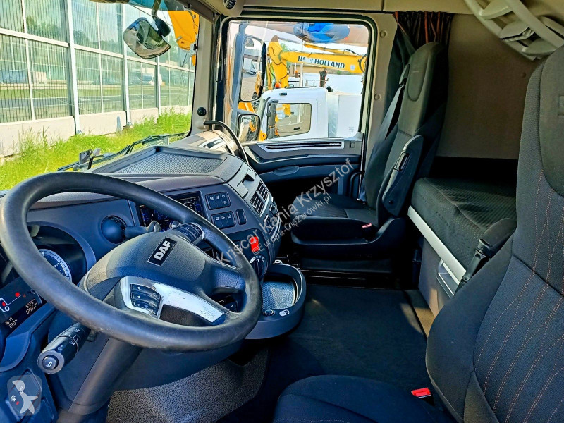 شاحنة DAF 450 6X2 for 7,5m Container