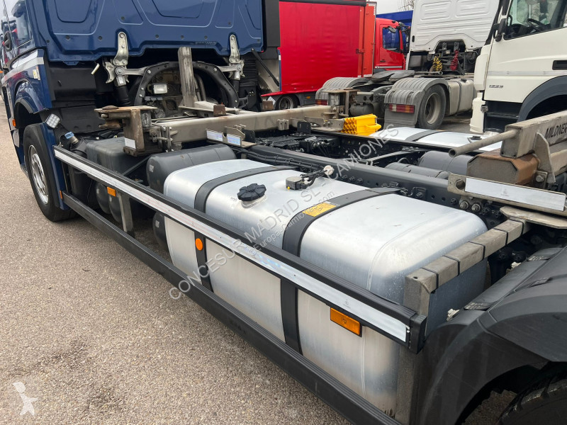 شاحنة Mercedes  2553 L BDF