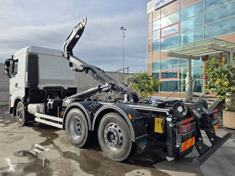 شاحنة Iveco