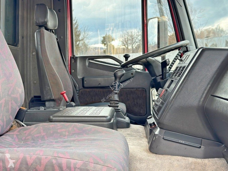 شاحنة Iveco EUROTEC 260E31* Abschleppwagen...
