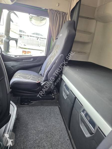 شاحنة Iveco
