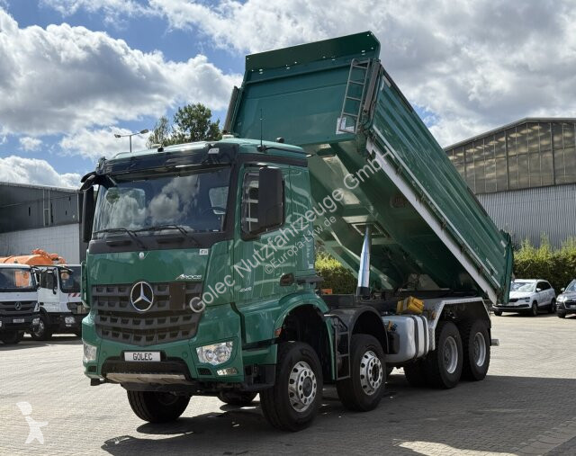 شاحنة Mercedes Arocs 4145 8X6 Kipper Schwarzmüller