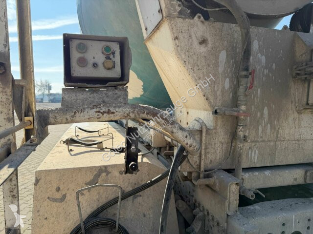 Camion Mercedes AROCS 3742 8x4 Betonmischer...