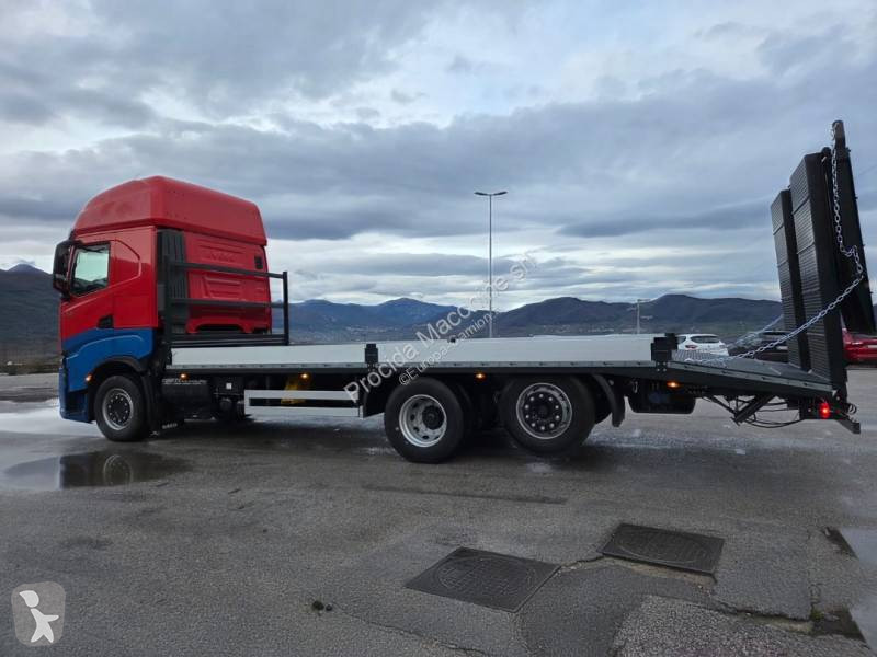 شاحنة Iveco