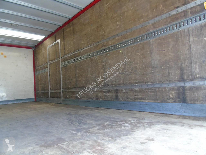 شاحنة Mercedes 1218 + euro 5 + lift