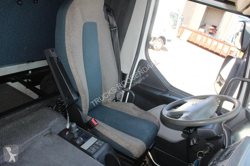 شاحنة Volvo 280 + CARRIER + ATP/FRC + LIFT...