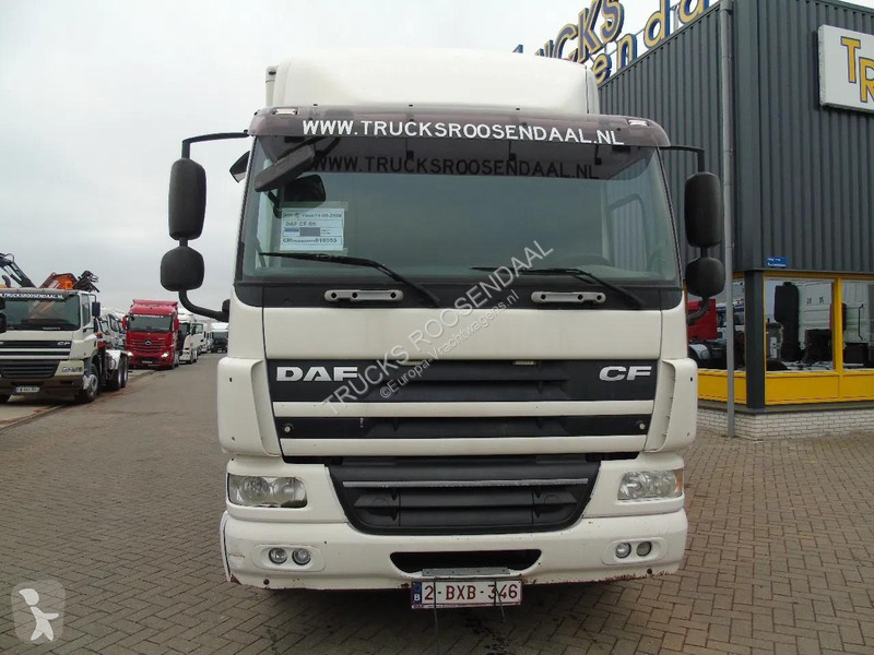شاحنة DAF 65220 + LIFT