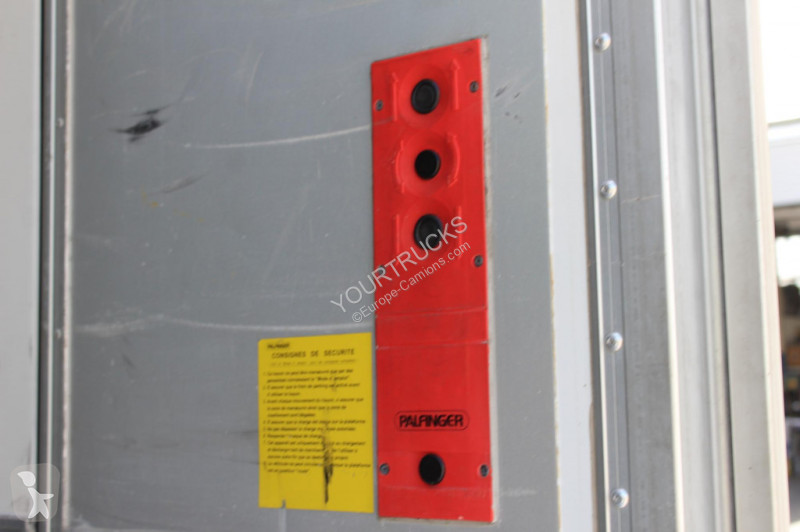 شاحنة Renault   D18 DTI 280 Thermo King-800R...