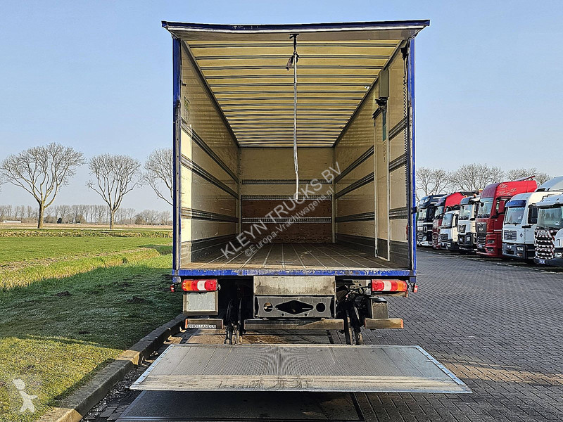 شاحنة Mercedes ATEGO 1230 TAILLIFT AIRCO 60M3