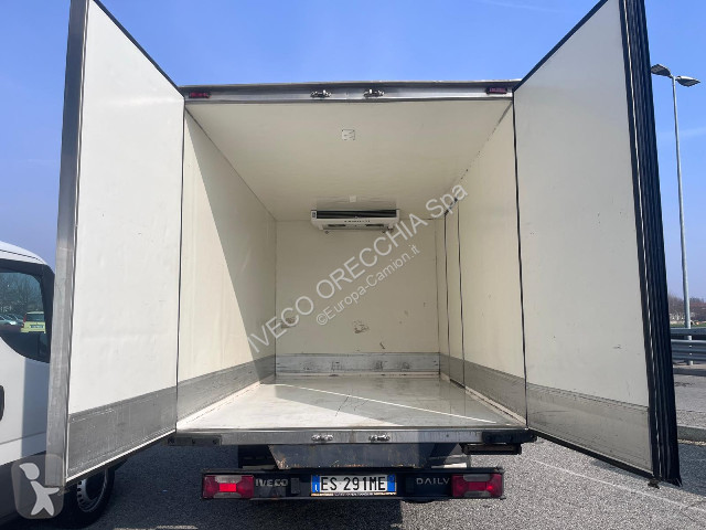 شاحنة Iveco DAILY 35C15