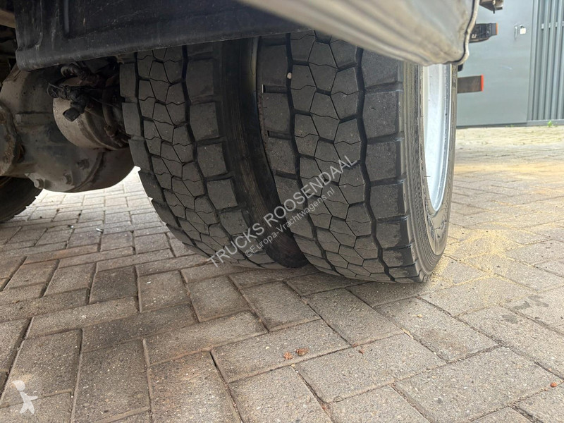 شاحنة Iveco 120E18 + euro 5 + lift