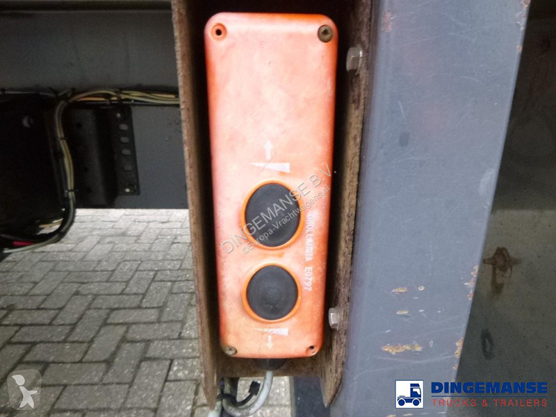 شاحنة Renault D18 Wide 4x2 RHD Thermoking T800...
