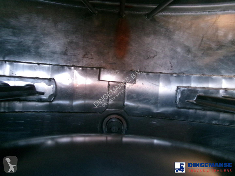 Lastbil Volvo 280 4x2 fuel tank 13.3 m3 / 4 comp