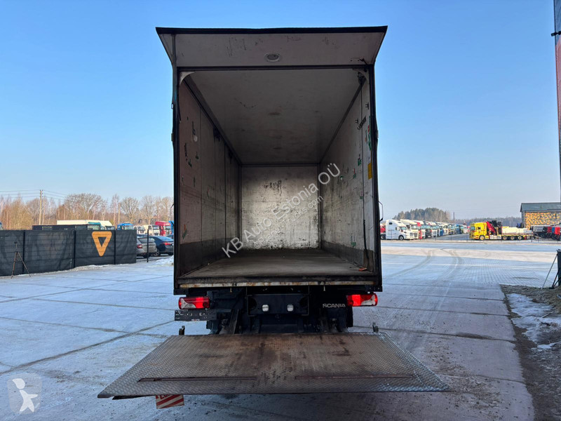 شاحنة Scania P 320 4x2 BOX =7515 mm