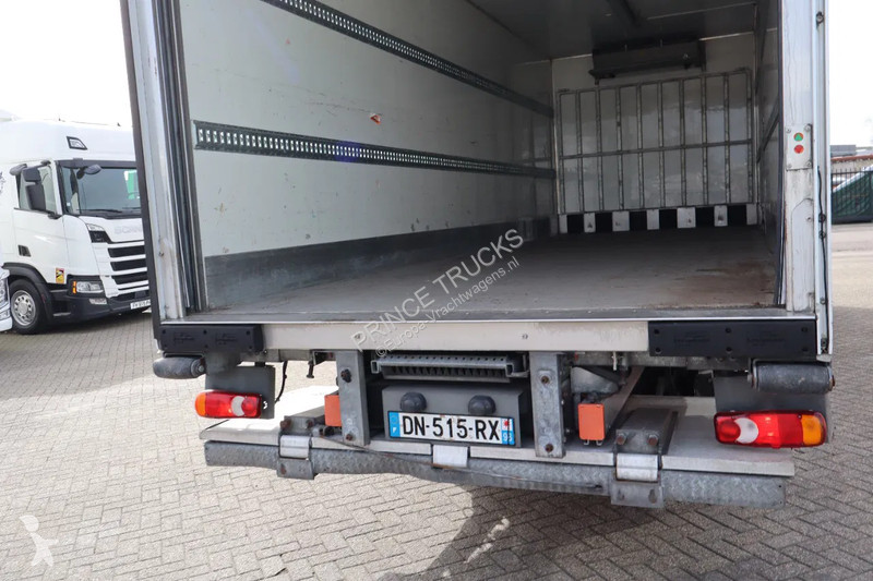 شاحنة Renault D * EURO6 * 4X2 * CARRIER * LOW...