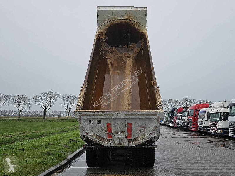 شاحنة Mercedes AROCS 3251