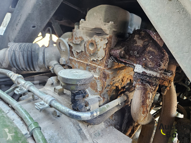 Kamión Volkswagen VW-MAN 8.136