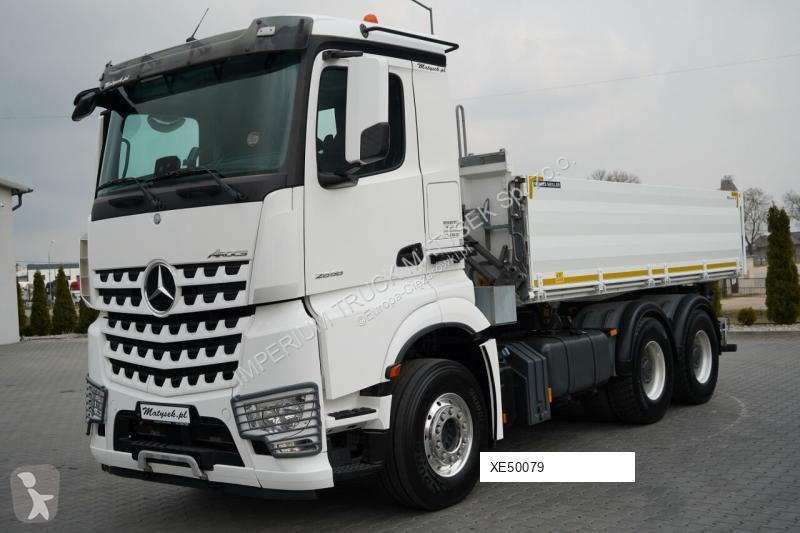 شاحنة Mercedes AROCS 2658
