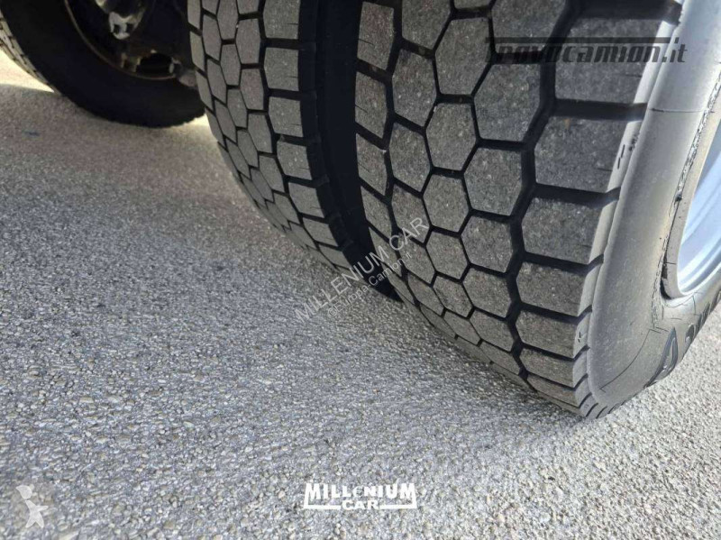 شاحنة Iveco 140E25 CENTINATO 7,30 EURO 6
