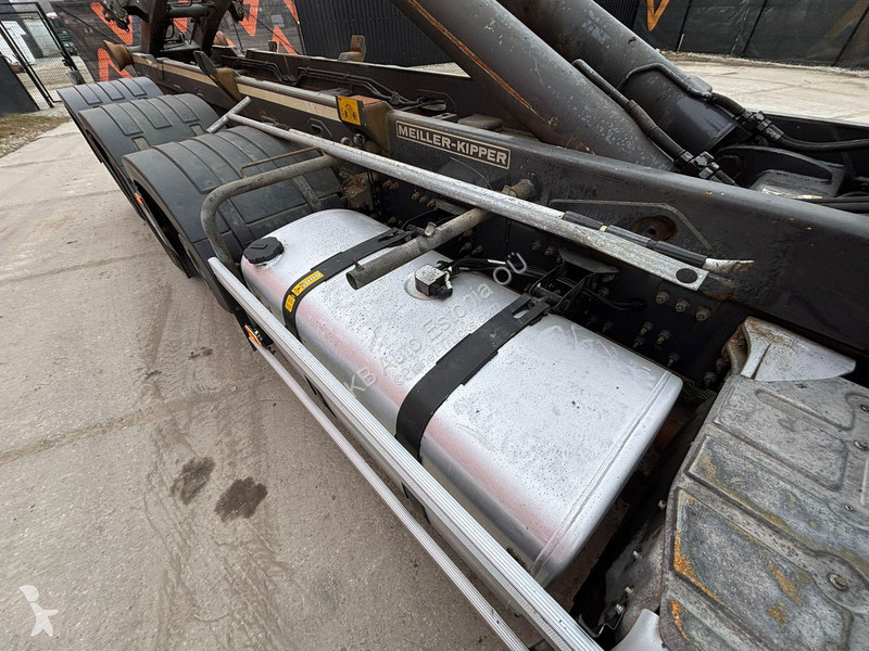 شاحنة Volvo 540 8x4/4 MEILLER PK 26 ton /...