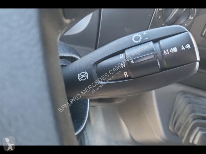شاحنة Mercedes 1218 N E6