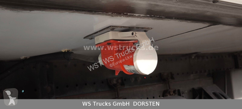 Mercedes 1222 Kiesling Thermoking T800R truck