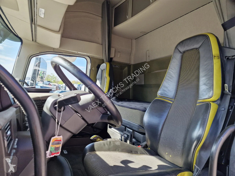 Kamión Volvo 16750 XL 8x4*4 - Carrier Supra...