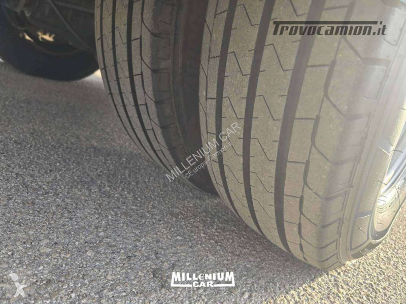 Camion Iveco 72-18 HI MATIC 2018 EURO 6 CELLA 5,20