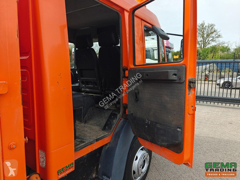 Lastbil MAN LC 4x2 Double Cab (7-seater) Euro 0...