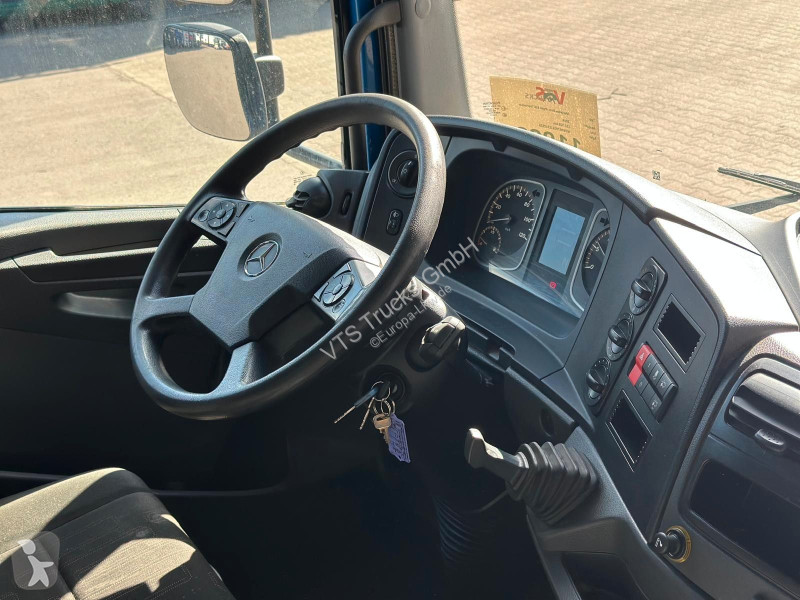 شاحنة Mercedes 816 4x2 BL...