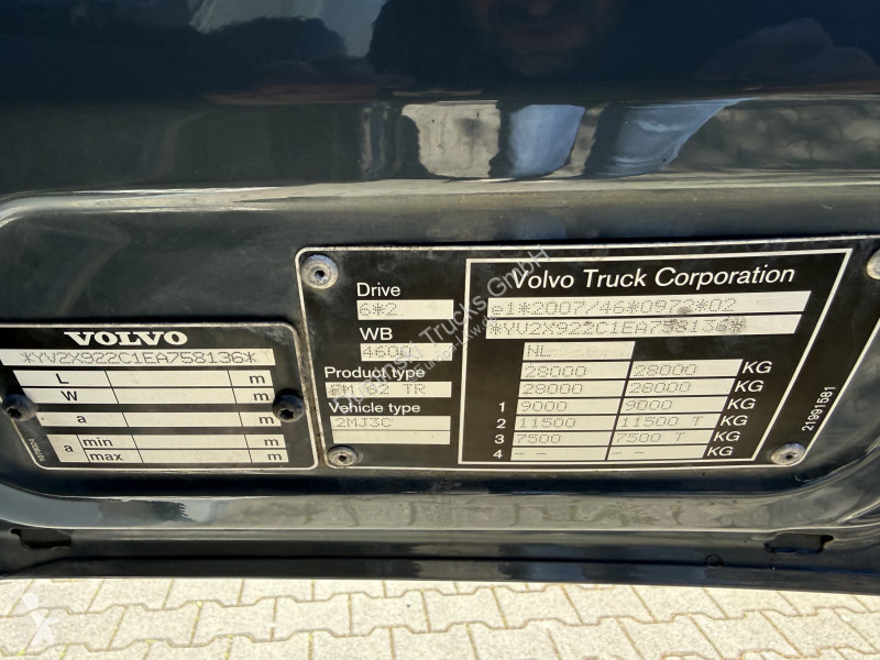 شاحنة Volvo FM 370 6X2 Kran Kennis K14R Baustoff
