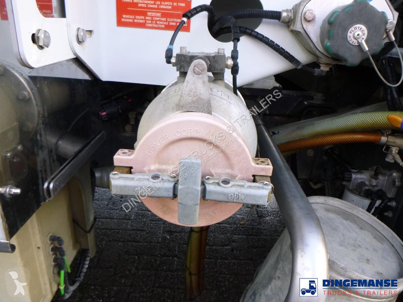 شاحنة Renault 270.18 4x2 fuel tank 13.3 m3 / 4...