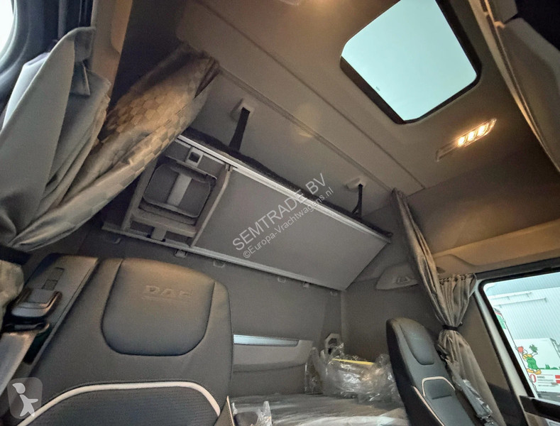 شاحنة DAF XG+ 530 R 6X2 50 CC COMI CARRIER TRS...