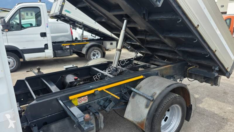 شاحنة Iveco