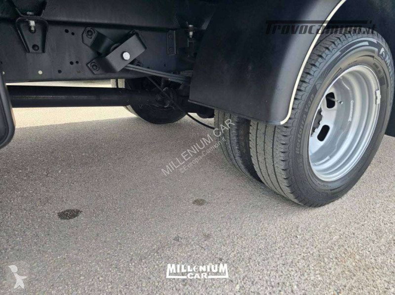 شاحنة Iveco 35-16 ANNO 2022 FURGONE 4,90