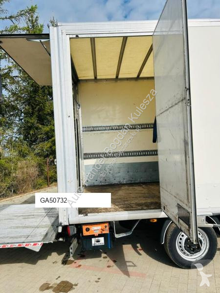 Furgoneta Iveco 35-160