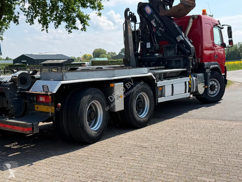 Kamion Volvo 460 EEV 6X4...