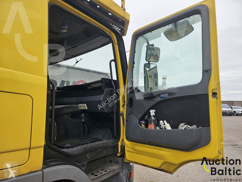 Camion Mercedes 930.05